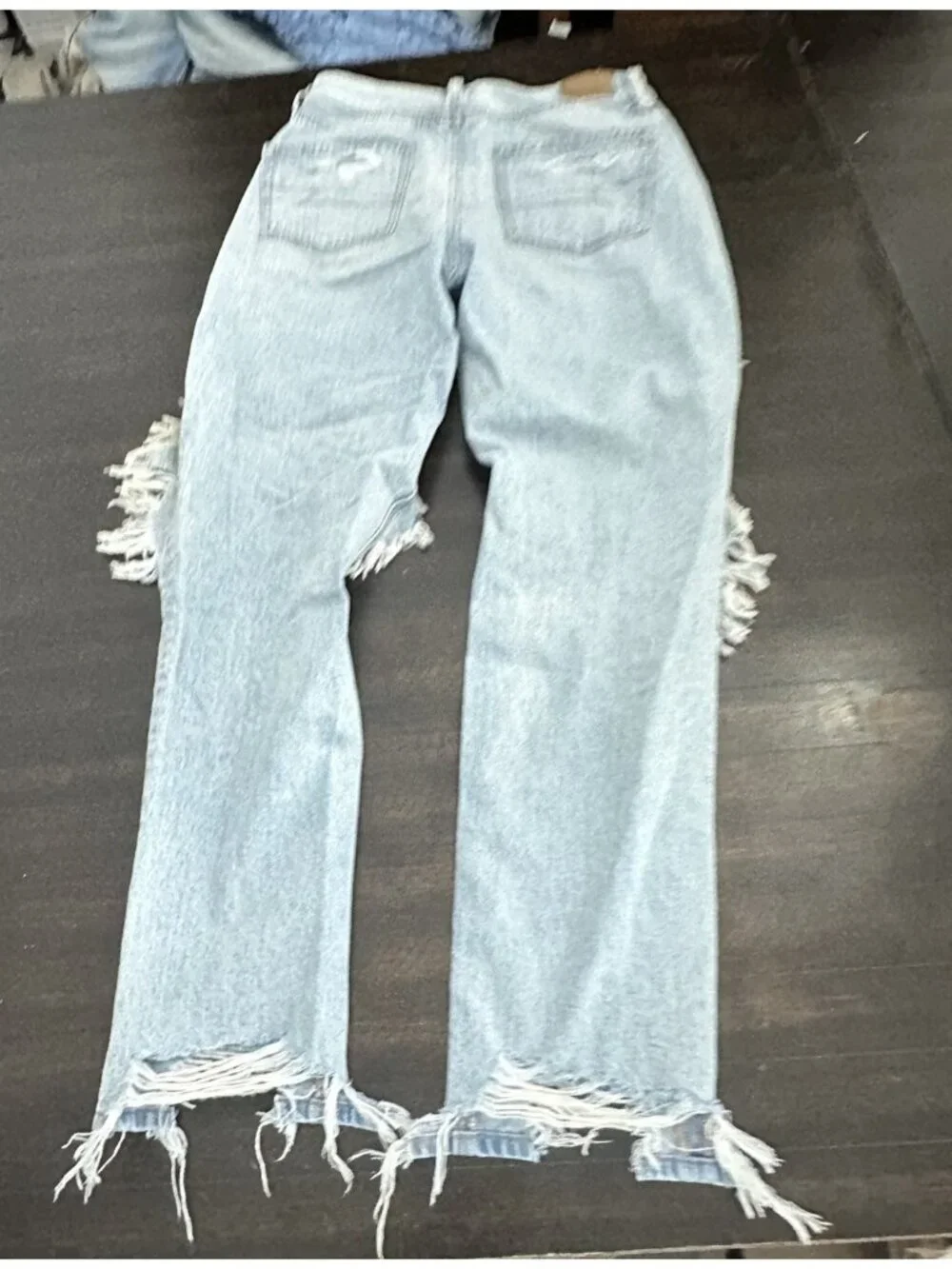 American Eagle Size 0 Mom Jean Comfort Stretch Waistband Distressed Light Wash